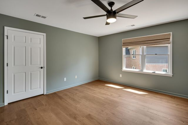 1581 STANHOPE CV, Collierville, TN 38017