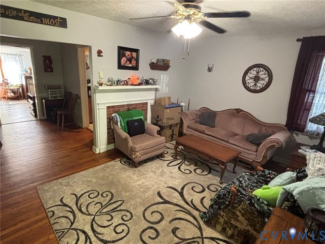 3235 Layfield Dr, Providence Forge, VA 23140