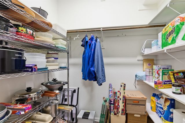 208 Shady Oaks Drive, Runaway Bay, TX 76426