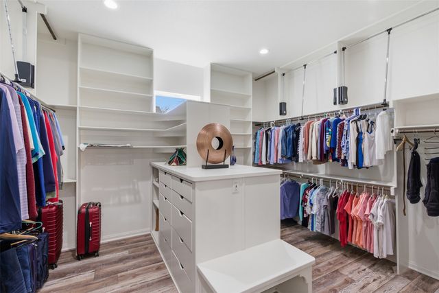 208 Shady Oaks Drive, Runaway Bay, TX 76426