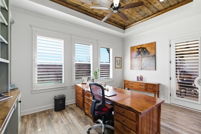 208 Shady Oaks Drive, Runaway Bay, TX 76426