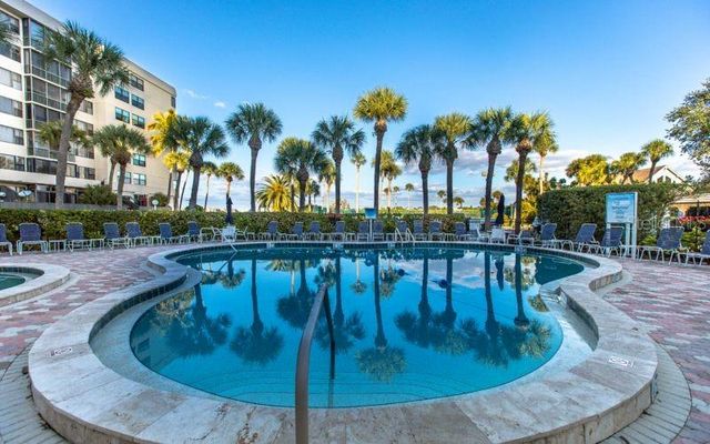 5855 MIDNIGHT PASS ROAD 333, Sarasota, FL 34242