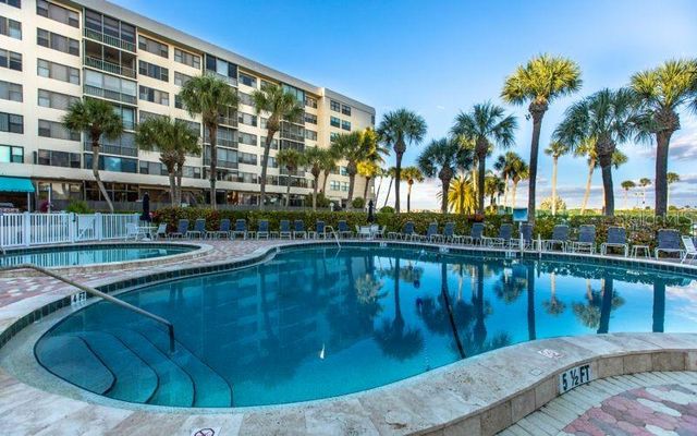 5855 MIDNIGHT PASS ROAD 333, Sarasota, FL 34242