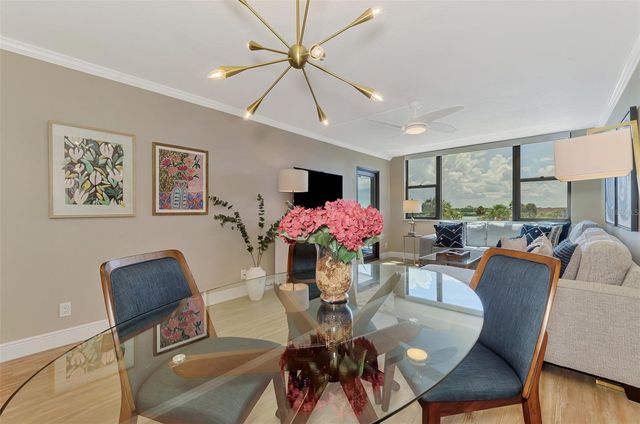 5855 MIDNIGHT PASS ROAD 333, Sarasota, FL 34242