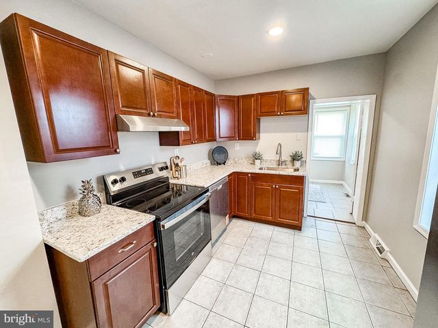 1317 LINDEN ST, Wilmington, DE 19805