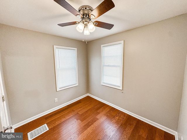 1317 LINDEN ST, Wilmington, DE 19805