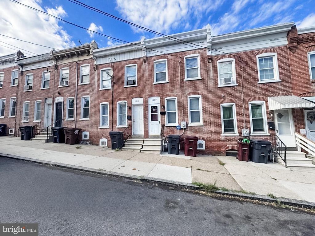 1317 LINDEN ST, Wilmington, DE 19805