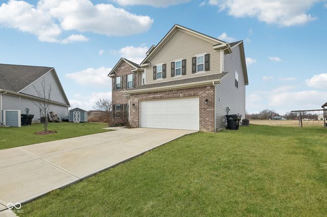 56 Winding Brook Way, Pendleton, IN 46064
