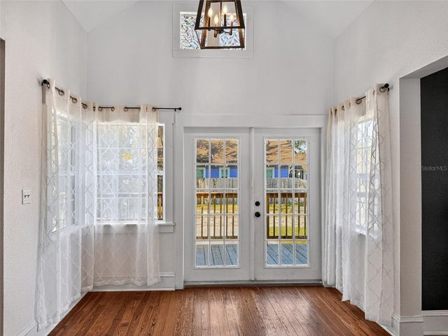 1016 WASHINGTON AVENUE, Eustis, FL 32726