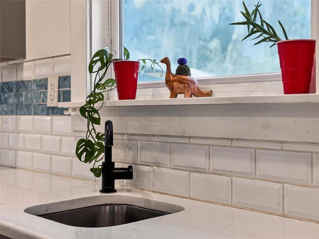 1016 WASHINGTON AVENUE, Eustis, FL 32726