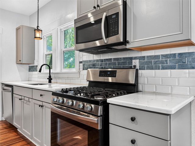 1016 WASHINGTON AVENUE, Eustis, FL 32726