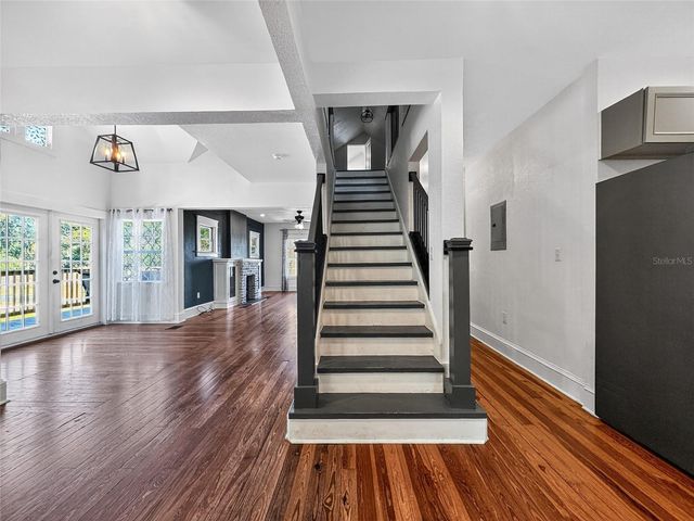 1016 WASHINGTON AVENUE, Eustis, FL 32726