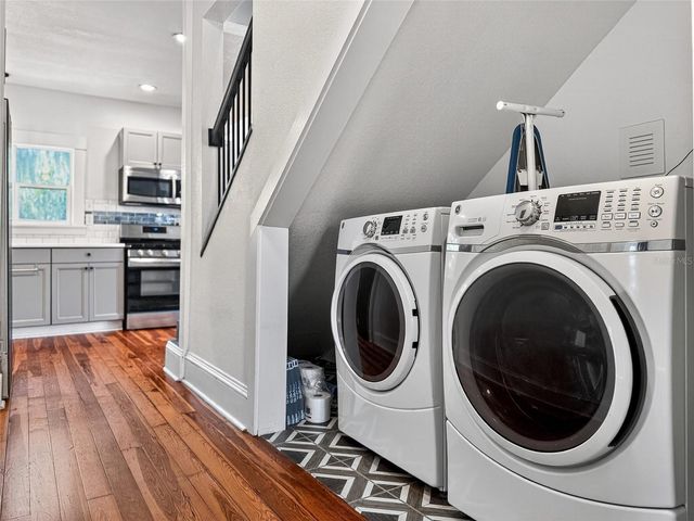 1016 WASHINGTON AVENUE, Eustis, FL 32726