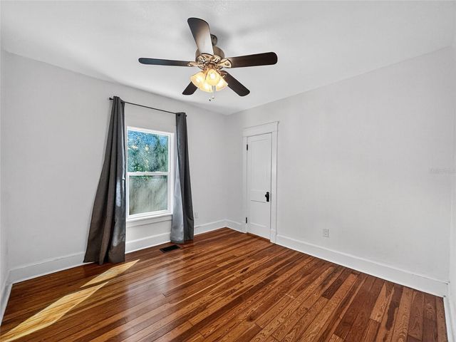 1016 WASHINGTON AVENUE, Eustis, FL 32726