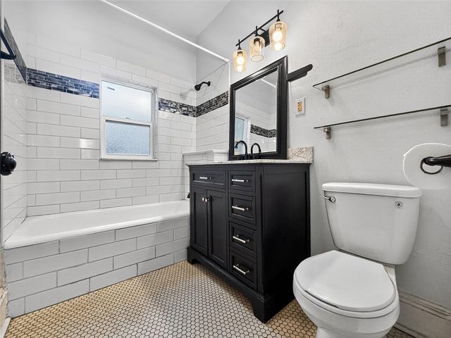 1016 WASHINGTON AVENUE, Eustis, FL 32726