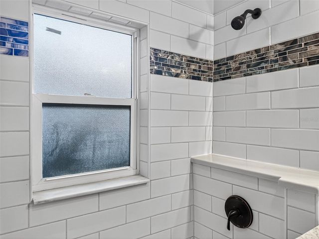 1016 WASHINGTON AVENUE, Eustis, FL 32726