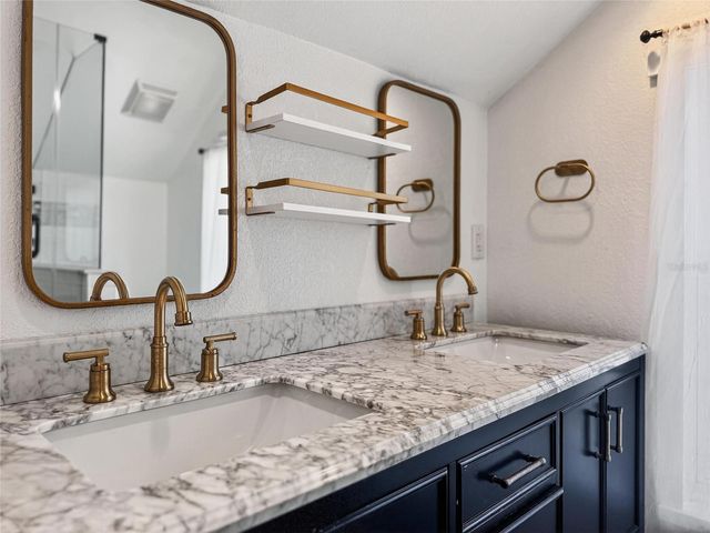 1016 WASHINGTON AVENUE, Eustis, FL 32726