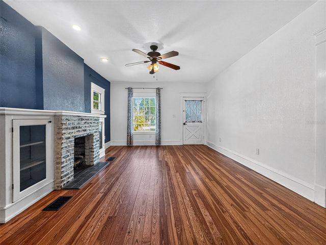 1016 WASHINGTON AVENUE, Eustis, FL 32726