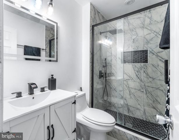 2256 WESTWOOD DR, Waldorf, MD 20601