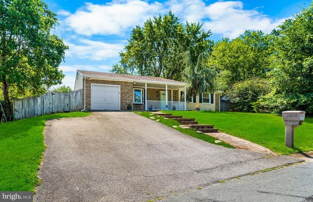 2256 WESTWOOD DR, Waldorf, MD 20601