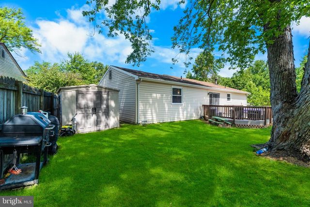 2256 WESTWOOD DR, Waldorf, MD 20601