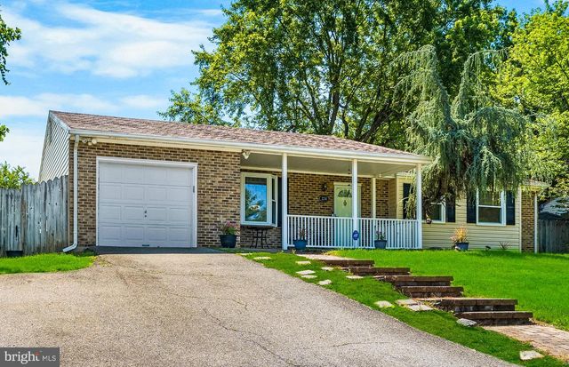 2256 WESTWOOD DR, Waldorf, MD 20601