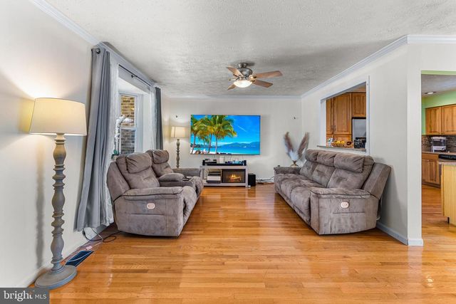 2256 WESTWOOD DR, Waldorf, MD 20601