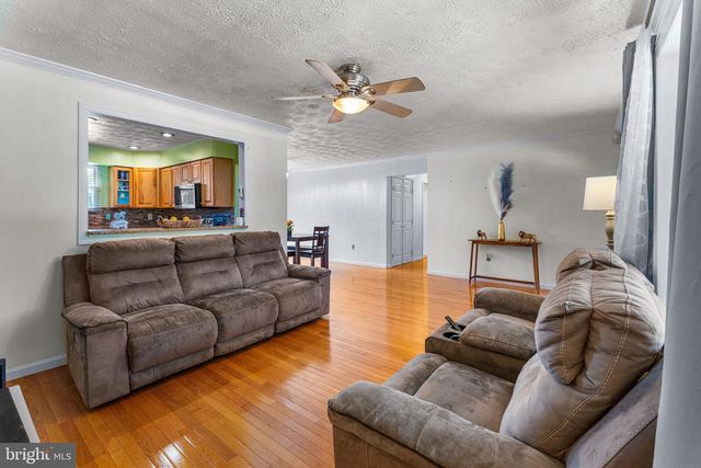 2256 WESTWOOD DR, Waldorf, MD 20601