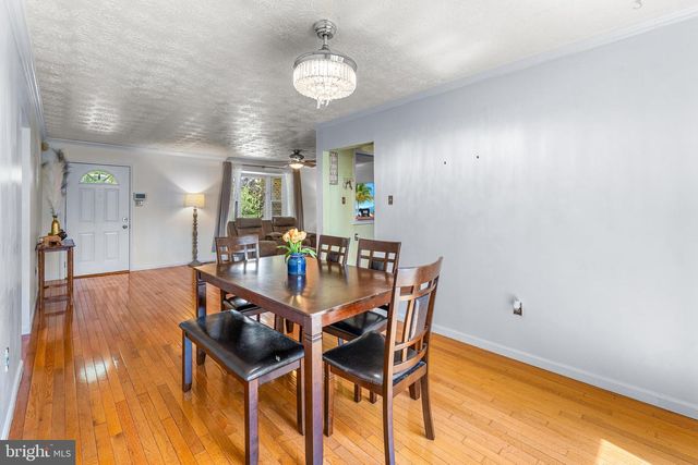 2256 WESTWOOD DR, Waldorf, MD 20601
