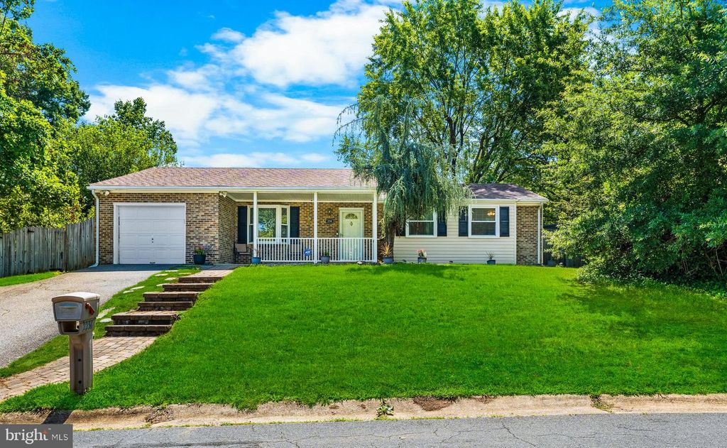 2256 WESTWOOD DR, Waldorf, MD 20601