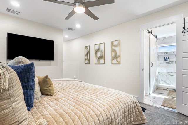 1021 S Hackberry St Unit 202, San Antonio, TX 78210