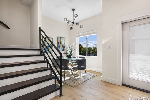 1021 S Hackberry St Unit 202, San Antonio, TX 78210