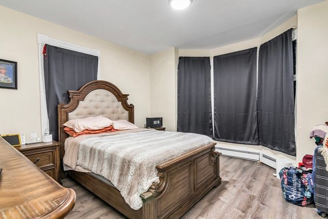 11 10th Ave, Haverhill, MA 01830