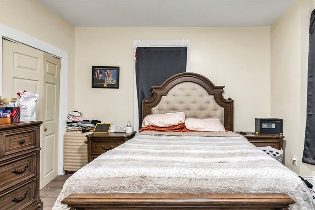 11 10th Ave, Haverhill, MA 01830