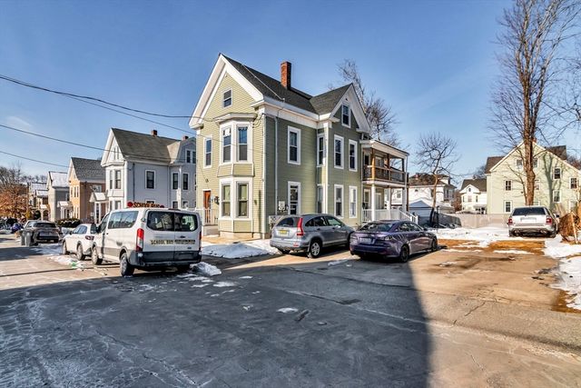 11 10th Ave, Haverhill, MA 01830