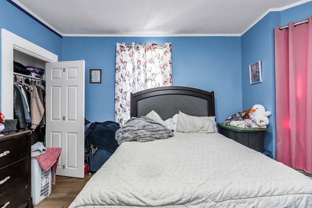 11 10th Ave, Haverhill, MA 01830