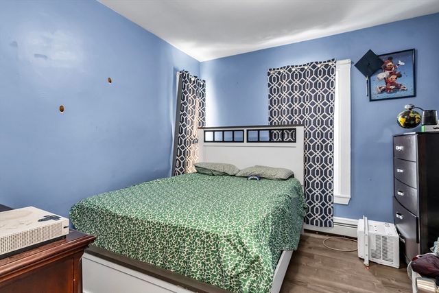 11 10th Ave, Haverhill, MA 01830