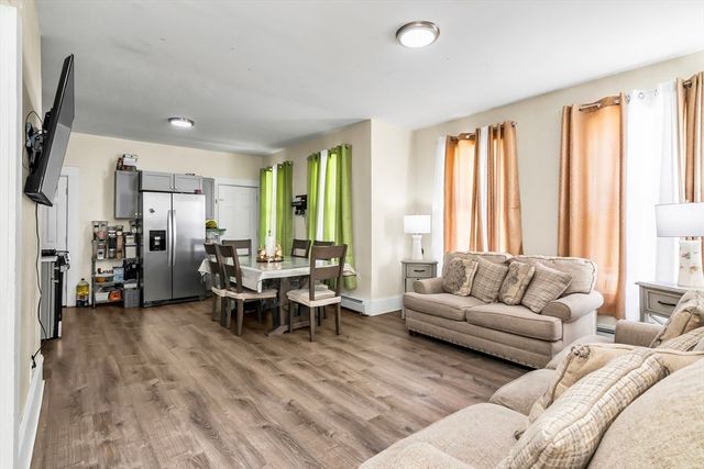 11 10th Ave, Haverhill, MA 01830