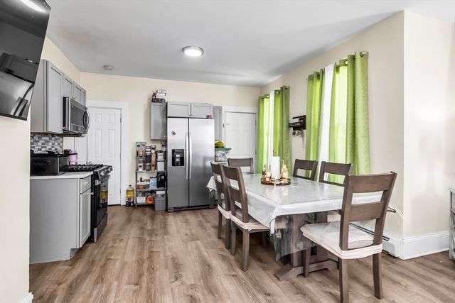 11 10th Ave, Haverhill, MA 01830