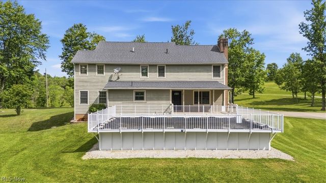 911 Moody Ridge Road, Belpre, OH 45714