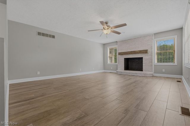 911 Moody Ridge Road, Belpre, OH 45714