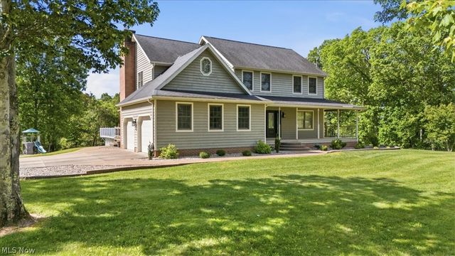 911 Moody Ridge Road, Belpre, OH 45714