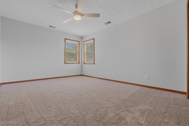 911 Moody Ridge Road, Belpre, OH 45714