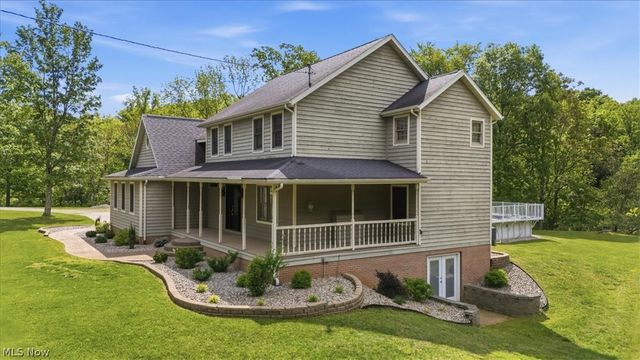 911 Moody Ridge Road, Belpre, OH 45714