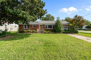 1814 Canterbury RD, Hampton, VA 23666