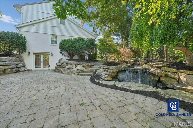 2 Almont, Ladue, MO 63124
