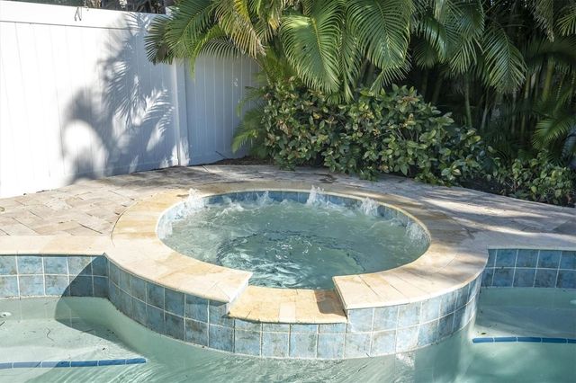 518 77TH AVENUE, St Pete Beach, FL 33706