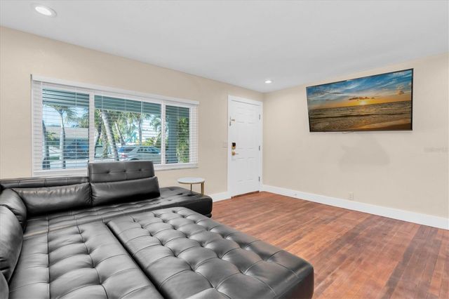 518 77TH AVENUE, St Pete Beach, FL 33706