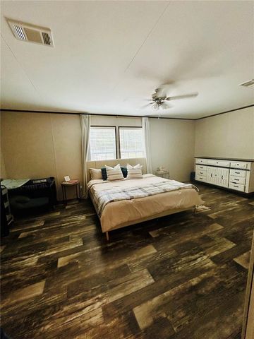 1150 NE 115 AVE, Silver Springs, FL 34488