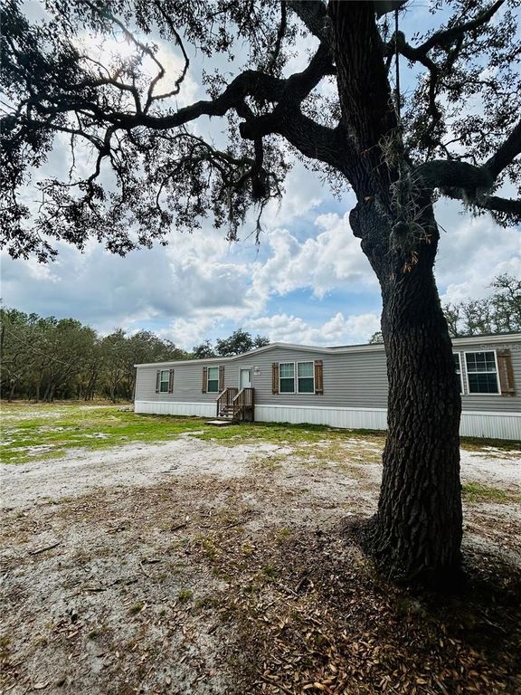1150 NE 115 AVE, Silver Springs, FL 34488